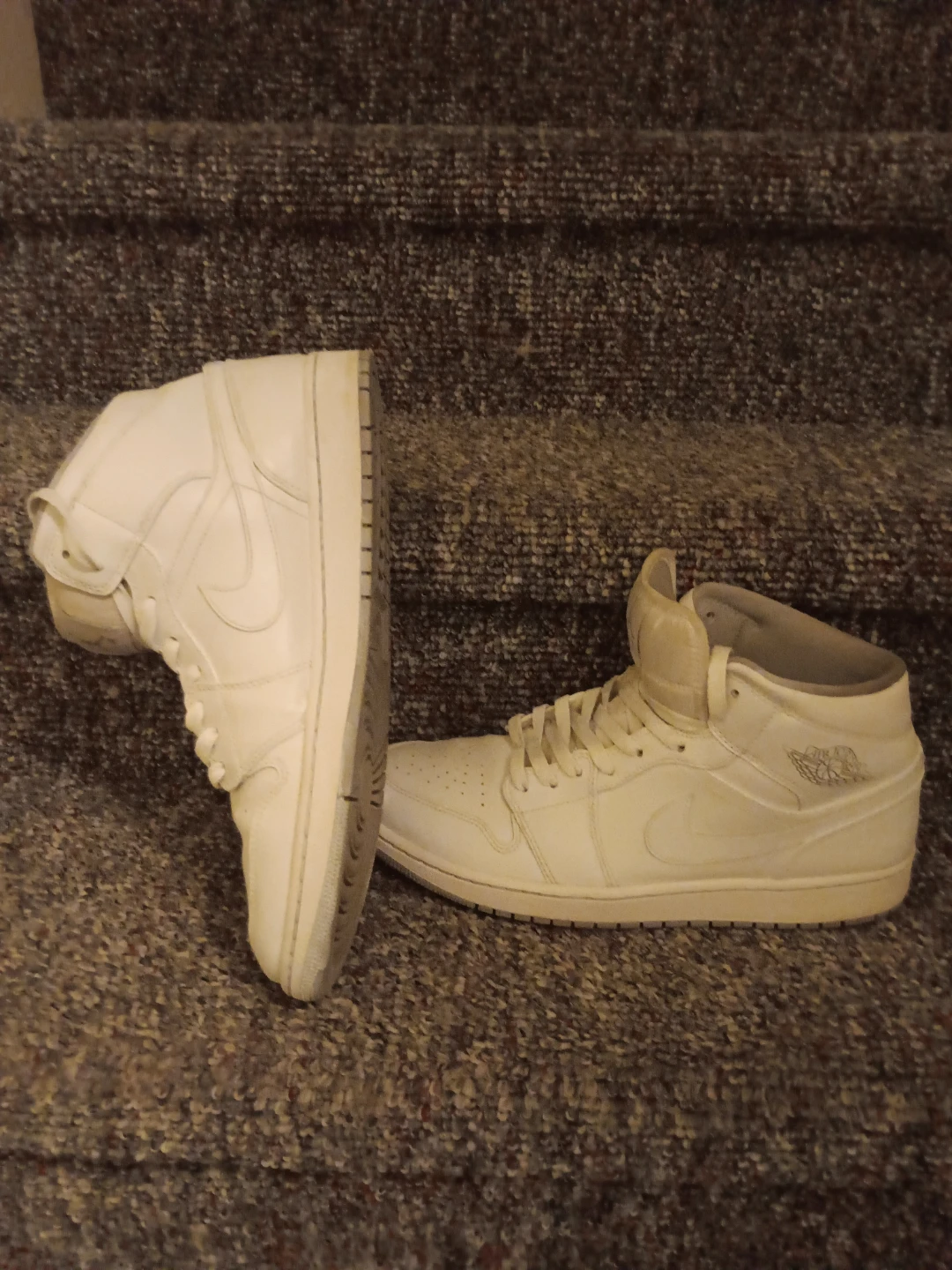 Air Jordan 1 Mid White Sneakers - photo 2
