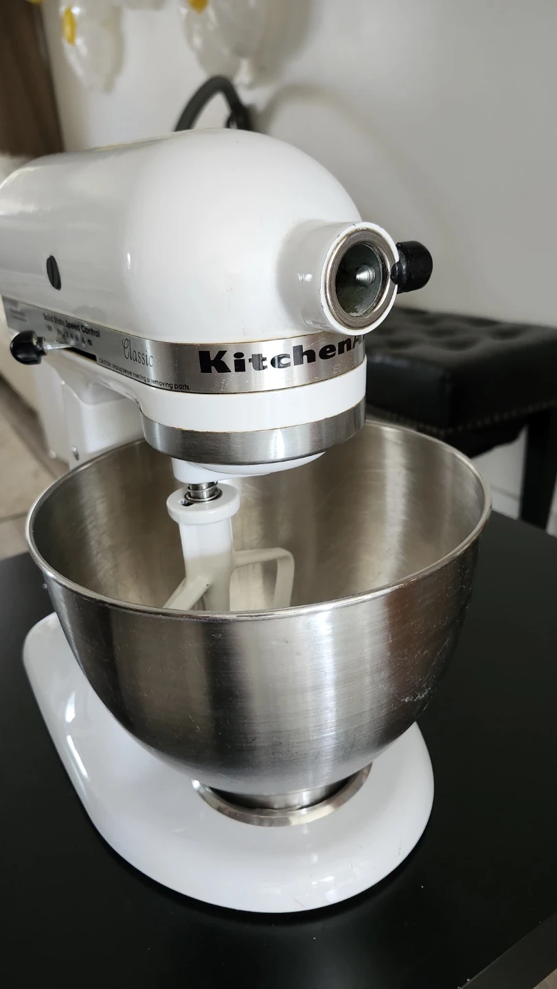 KitchenAid Classic Stand Mixer White