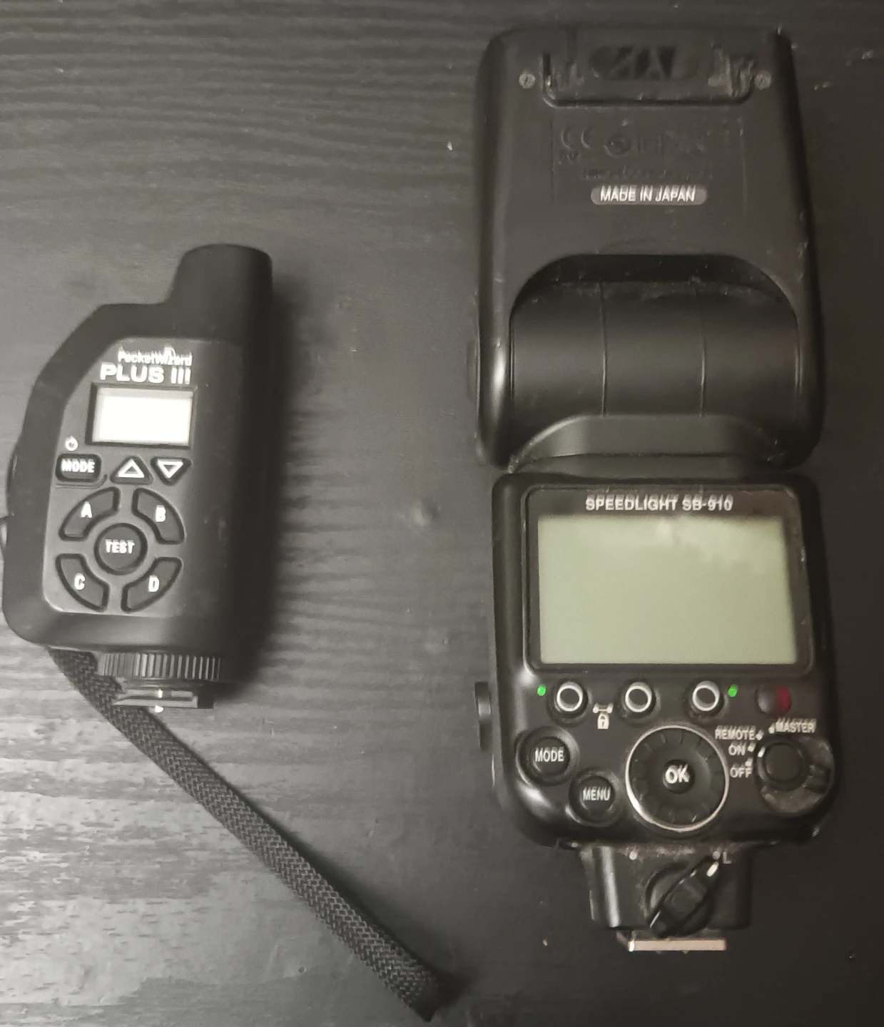 Nikon Speedlight SB-910 Flash with PocketWizard Plus III Trigger - photo 2