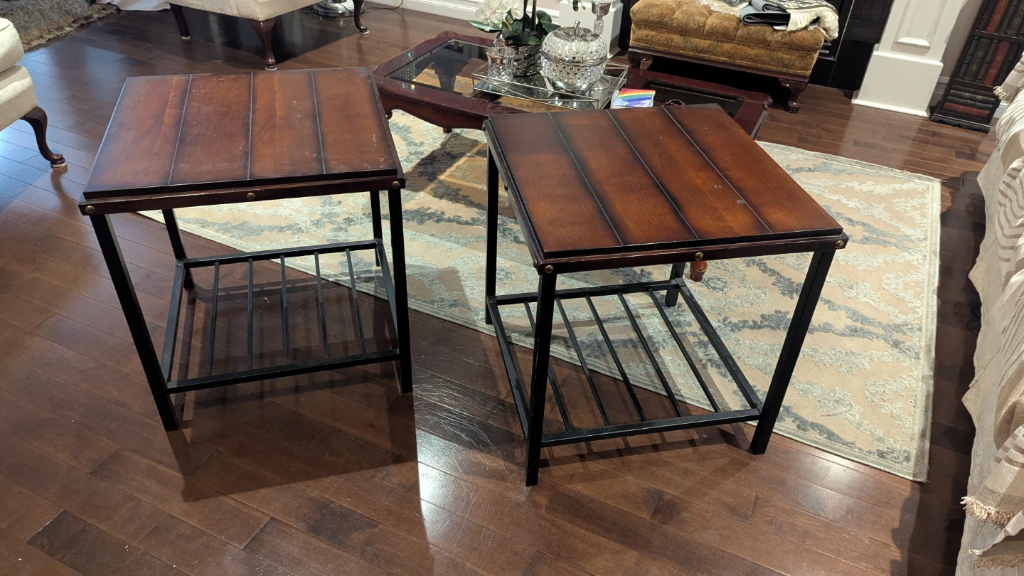 Wooden end tables - photo 2
