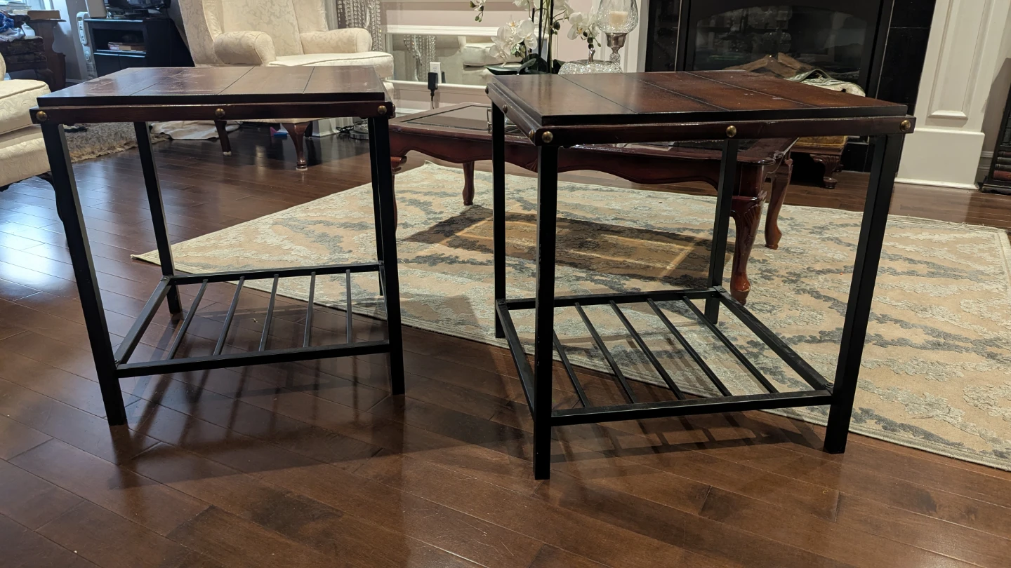 Wooden end tables - photo 3
