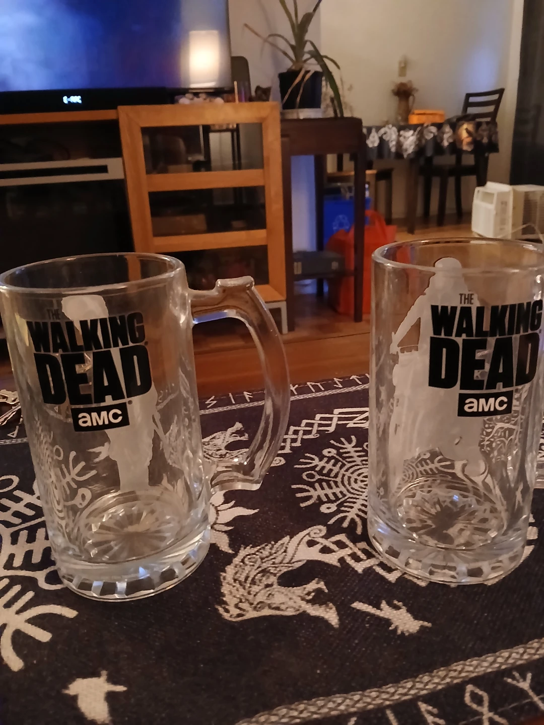 The Walking Dead AMC Beer Mugs - Set of 2 - photo 3