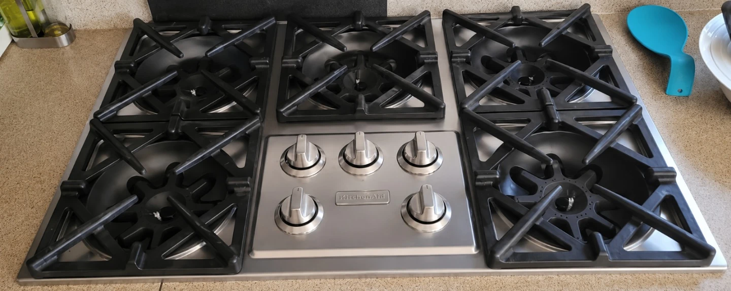 BlueStar 36" cooktop RBCT365BSSV2 5-Burner Gas Cooktop