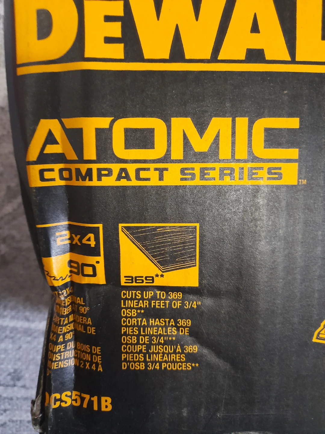 DEWALT ATOMIC COMPACT SERIES 20V MAX 4-1/2" Circular Saw - photo 4