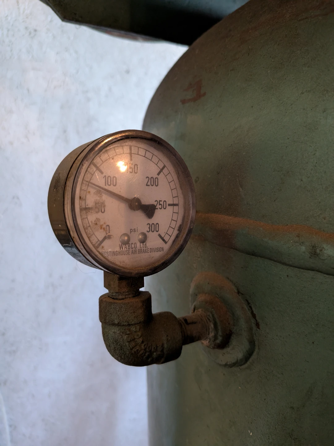 Dresser 5000 Air Compressor - photo 2