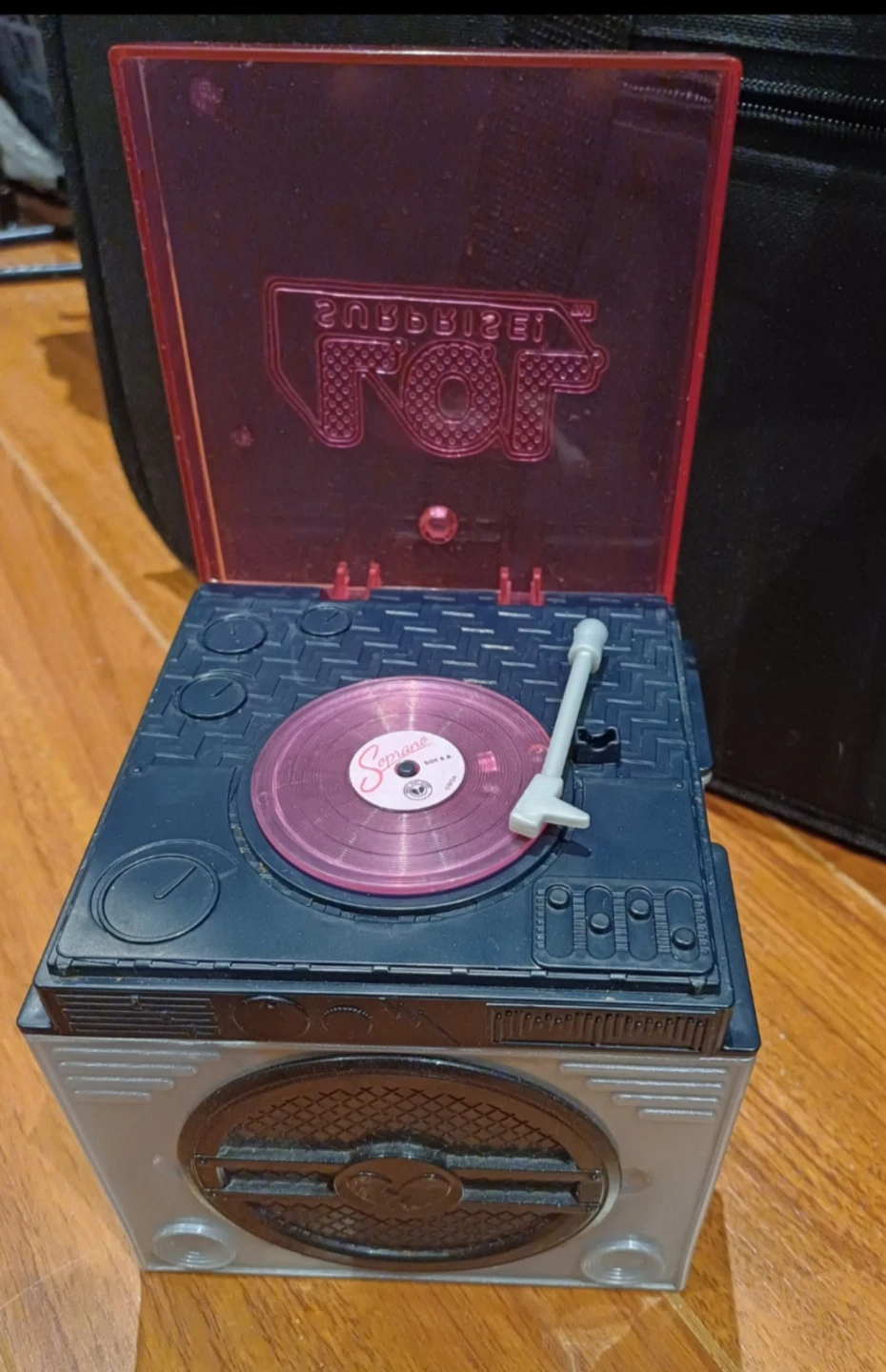 Free LOL Surprise Remix "Turntable Toy" - photo 2