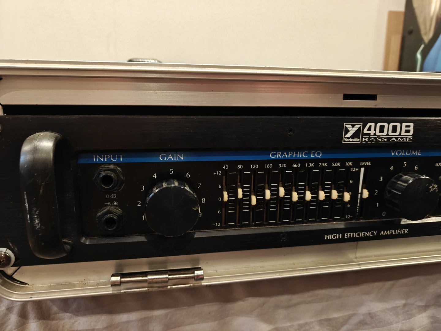 Gator Rack Case with Yorkville Bass Amp - photo 2