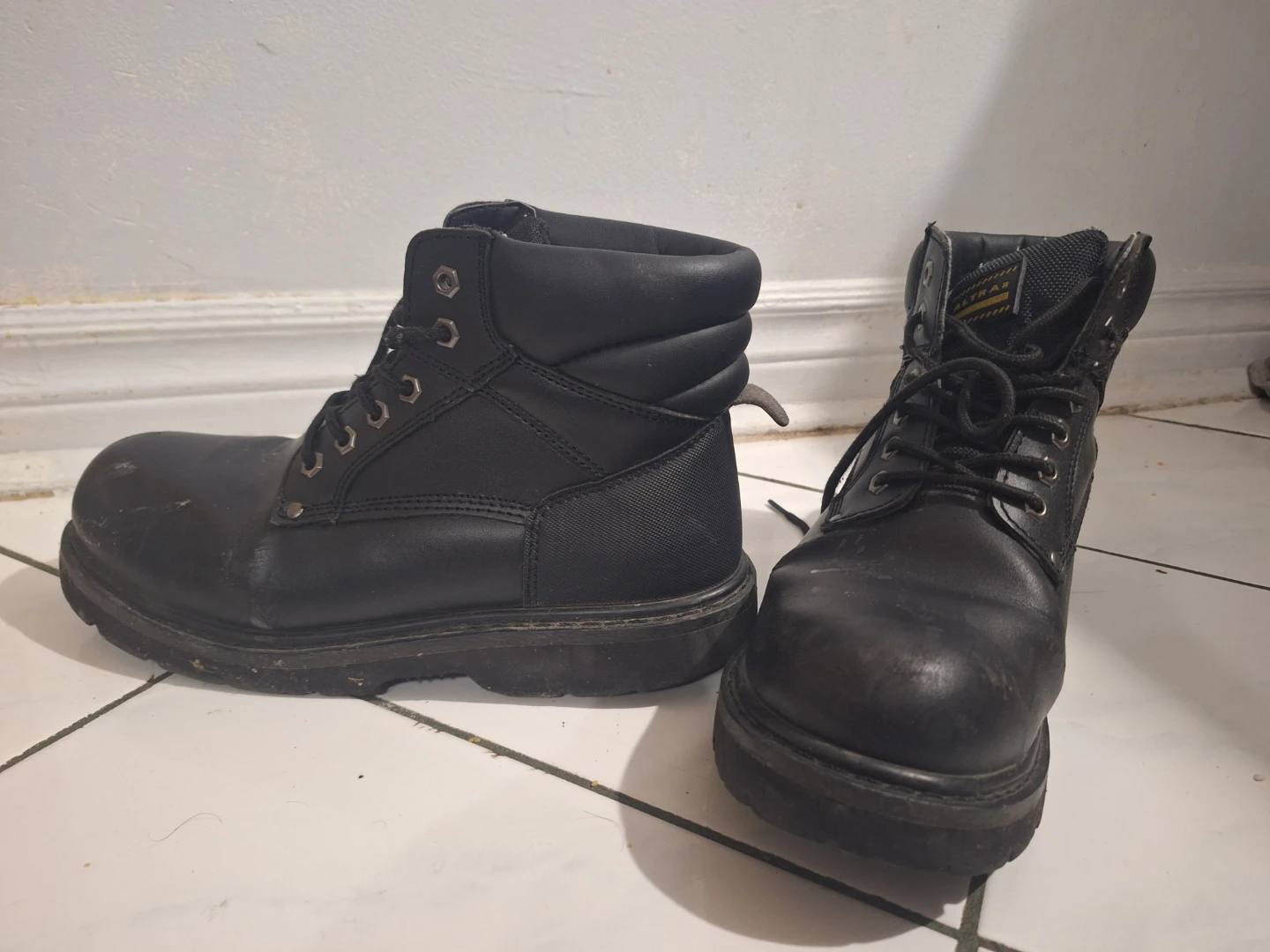 Altras Black steel toed work Boots - photo 4