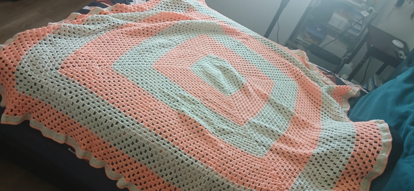Crocheted Granny Square Blanket - photo 3