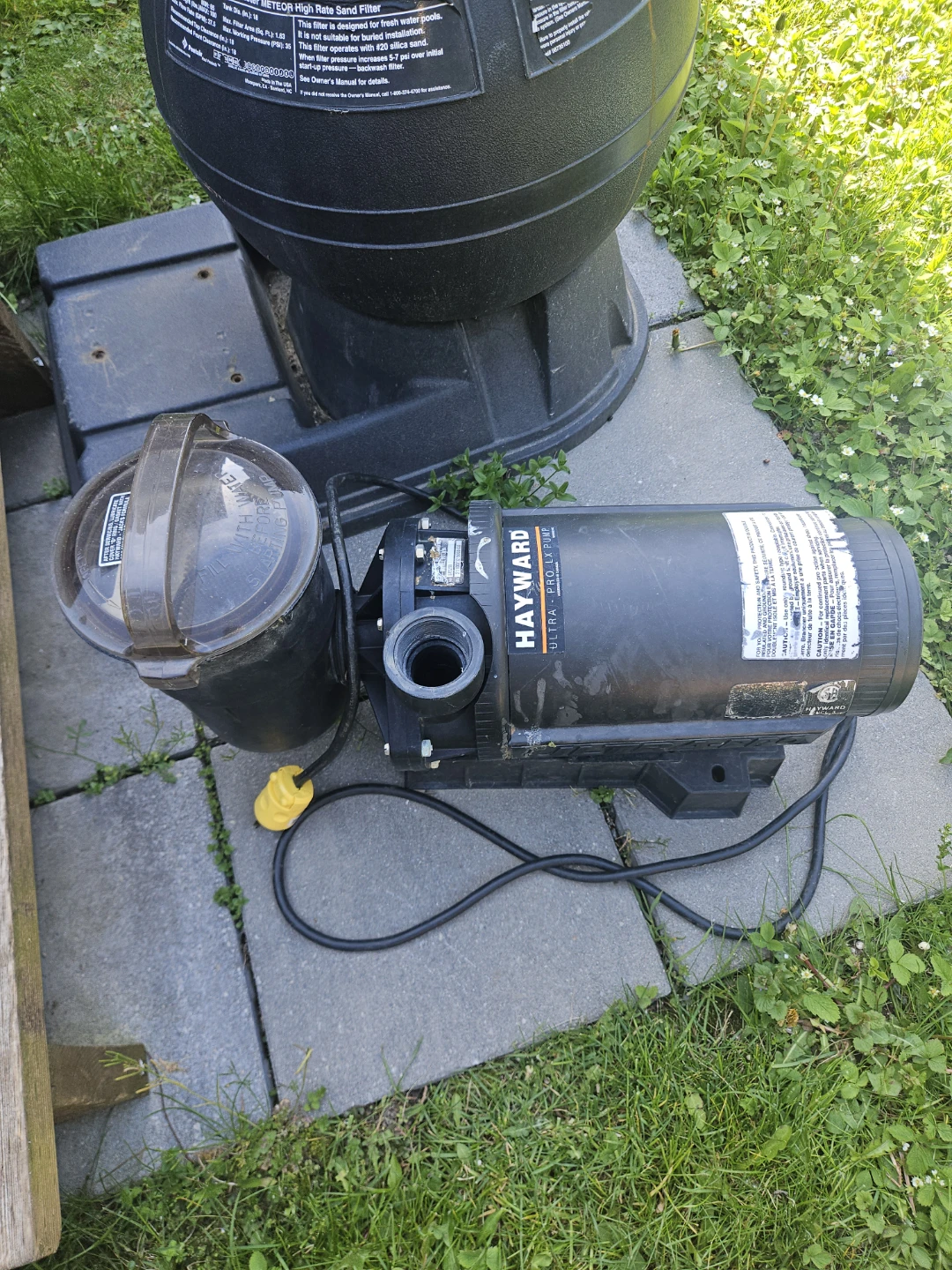 Pentair "Meteor" 18" High Rate Sand Filter with Hayward Pump