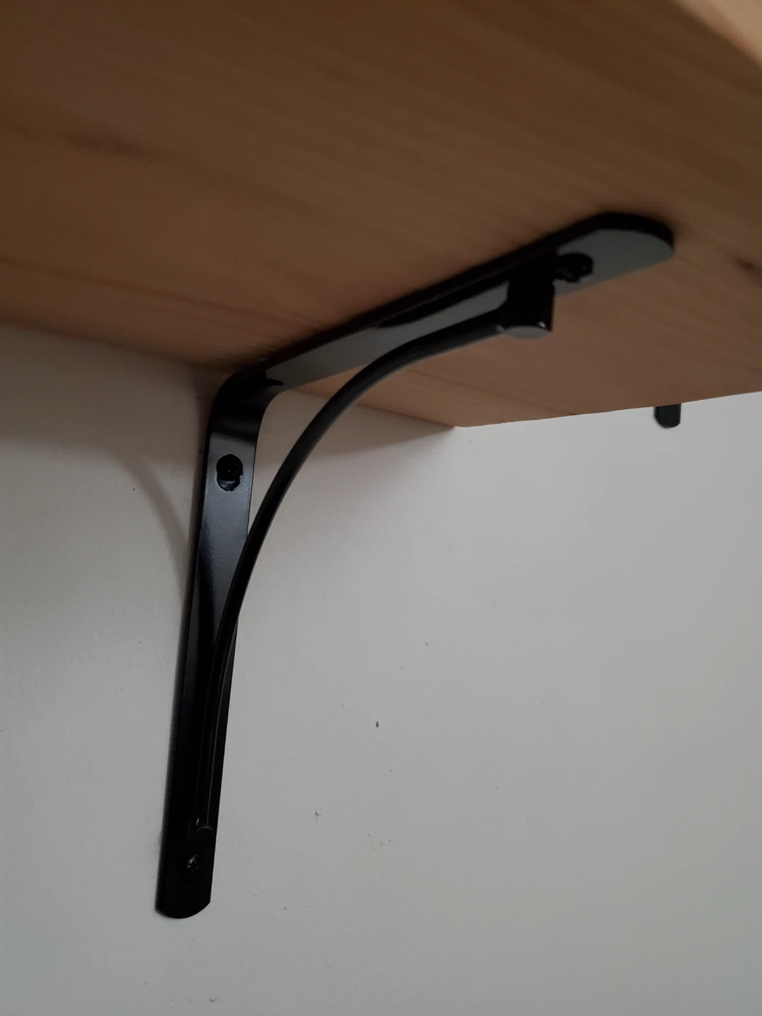 Wooden Shelf with Black Brackets - photo 3