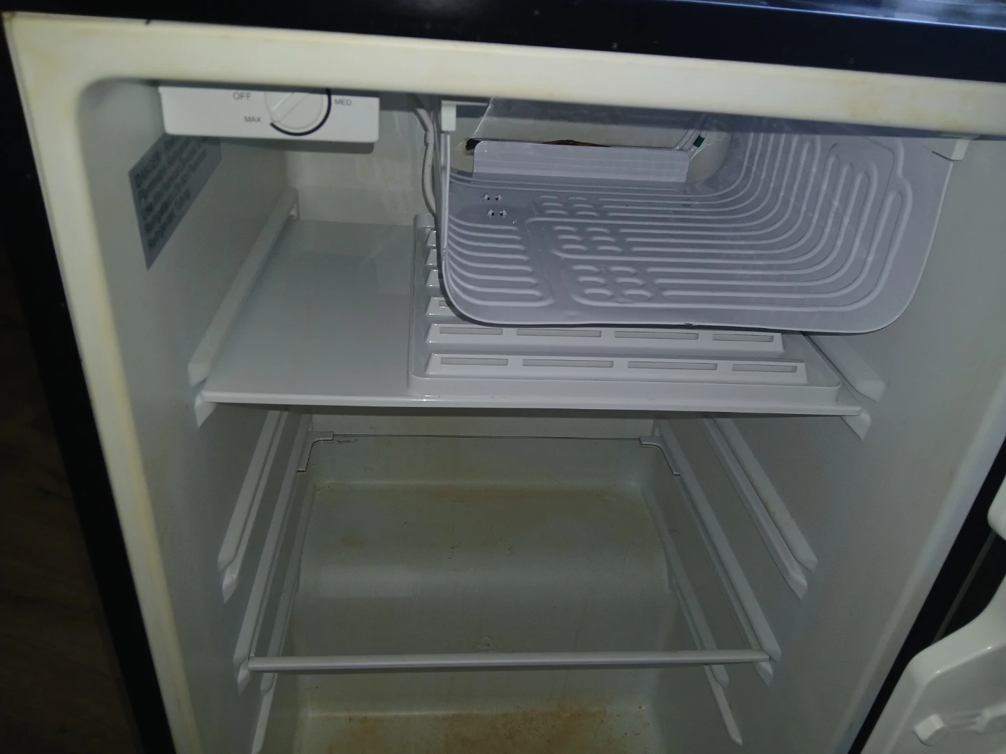 Compact Mini Fridge - photo 4