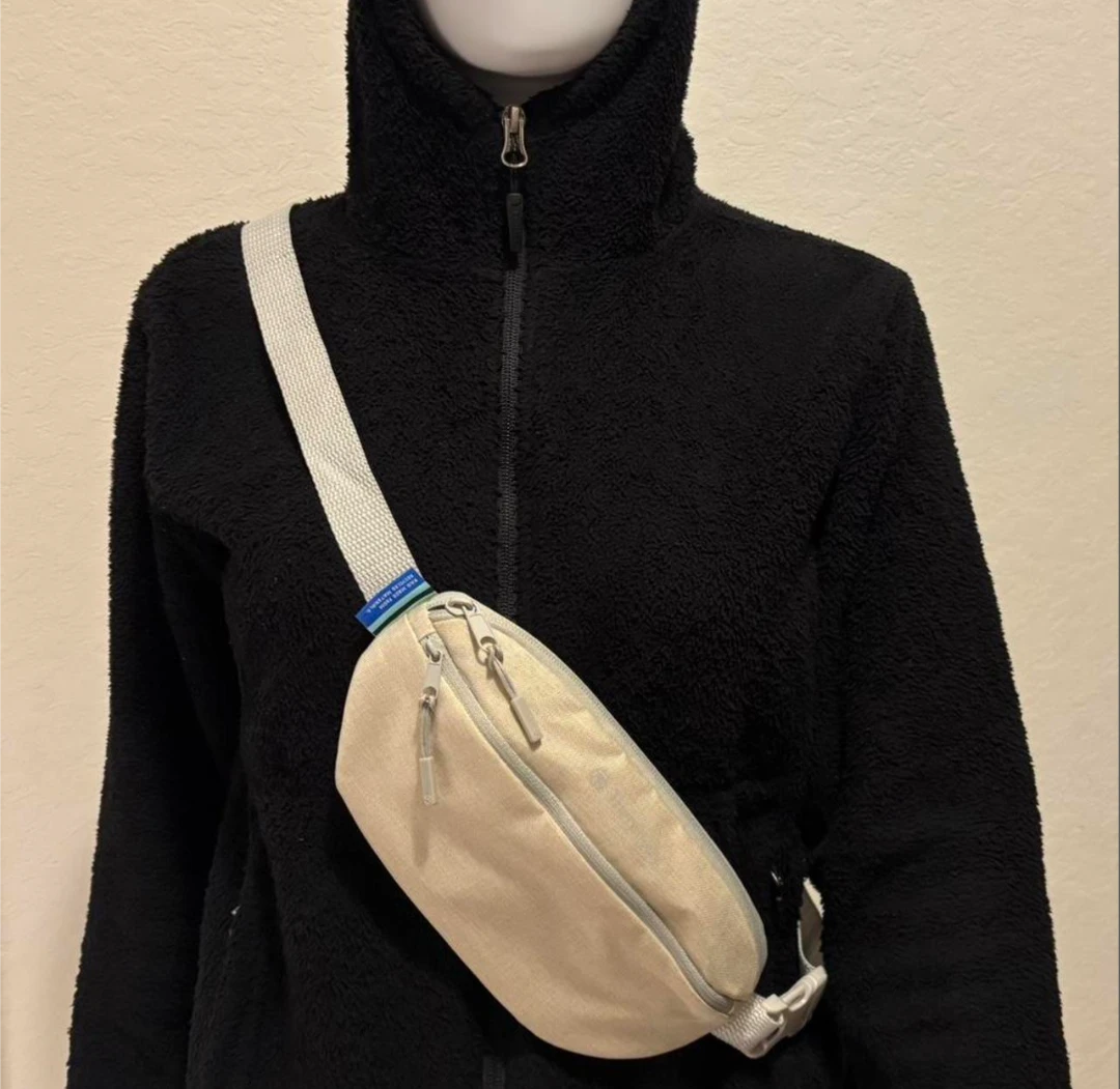 Therabody Fanny Pack - brand new - cream/beige