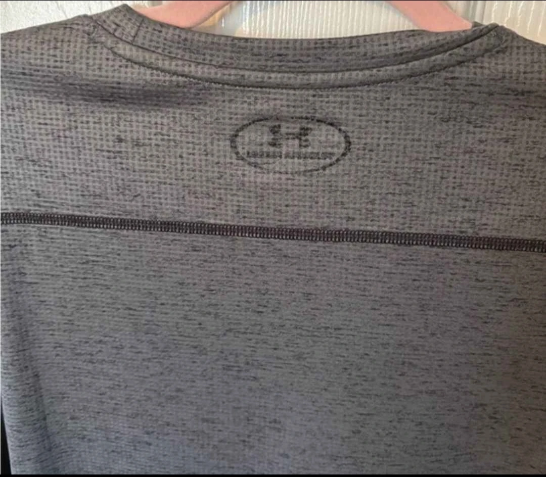 Men’s Under Armour Gray Longsleeve.  LOOSE Fit. Size - X-Large. - photo 5
