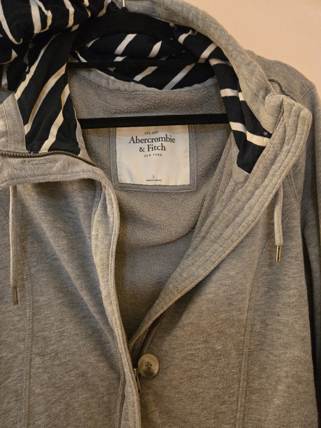 Abercrombie & Fitch Classic Grey Zip-Up Hoodie - Size L - photo 4