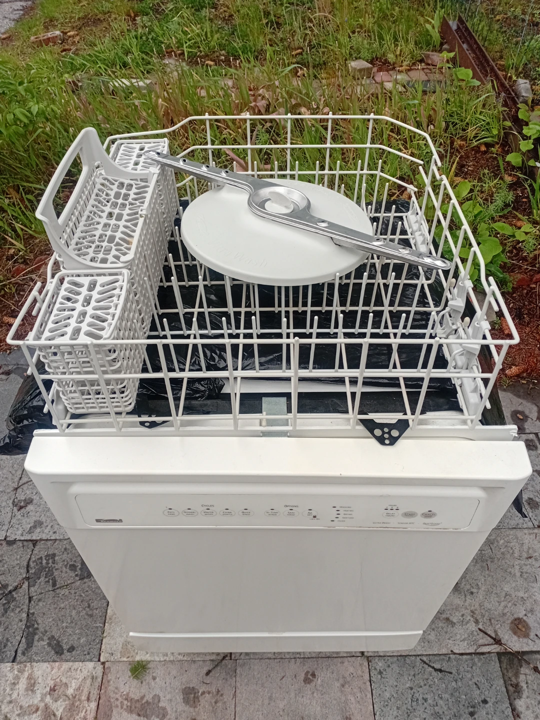 KitchenAid Dishwasher (PLEASE CONTACT!) - photo 2