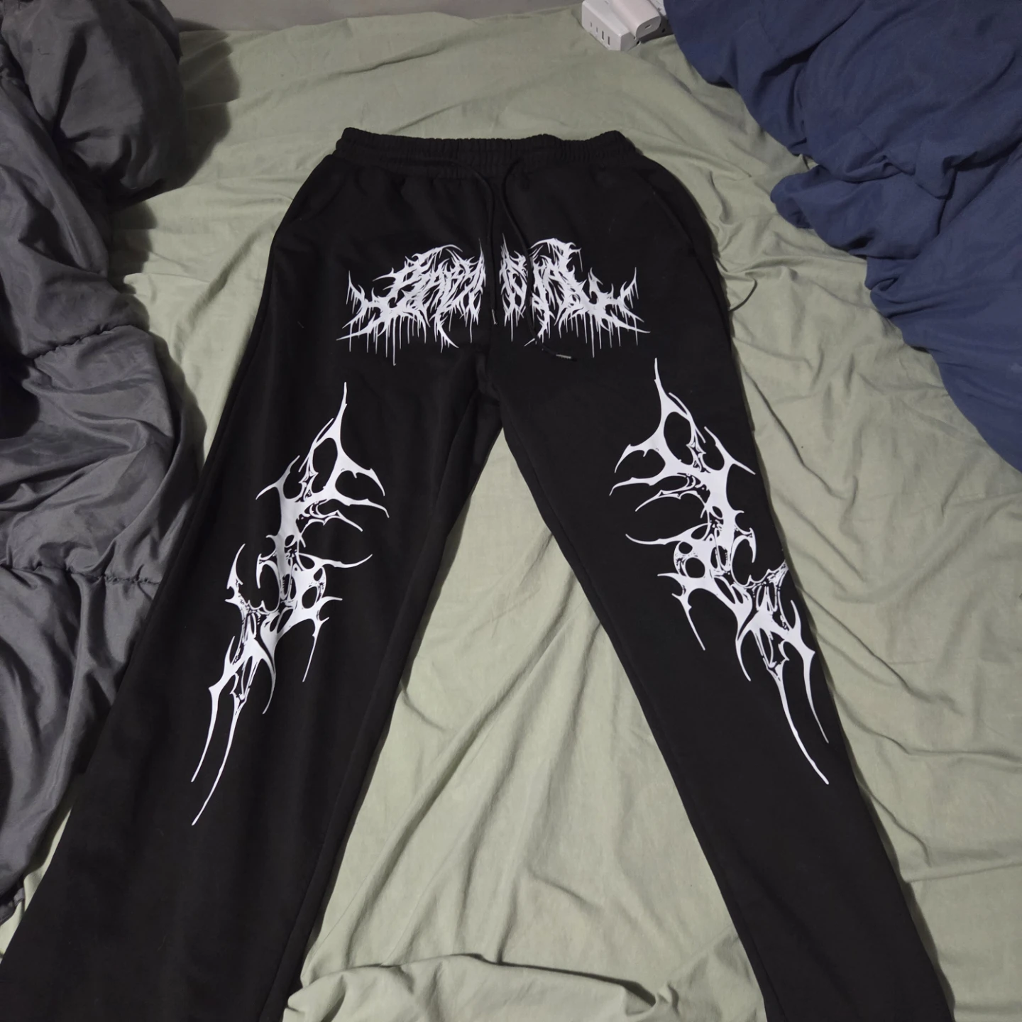 Perfect condition, bad material