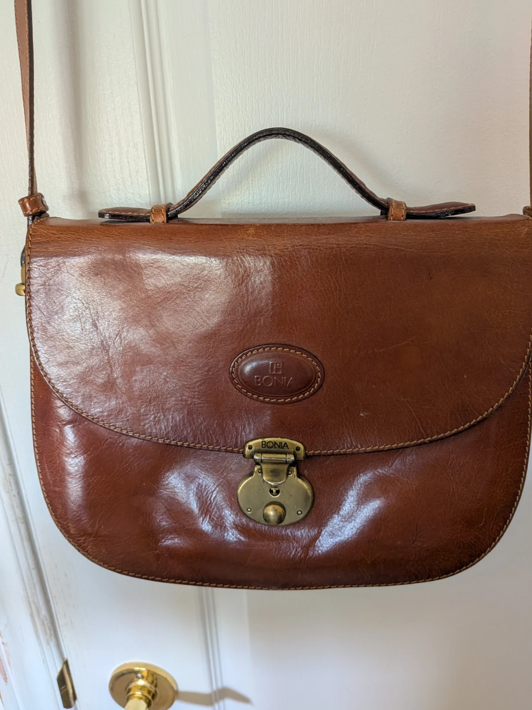Bonia Leather Shoulder Bag - photo 2