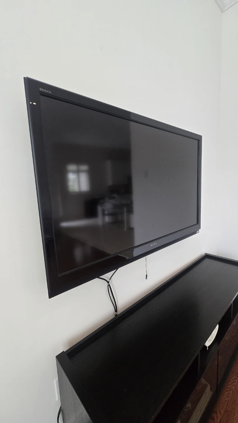Sony Bravia Flat Screen TV - photo 4