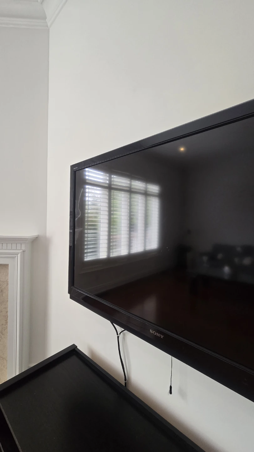 Sony Bravia Flat Screen TV - photo 5