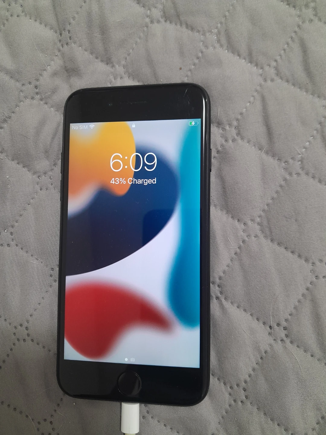 Apple iPhone 7 - Black