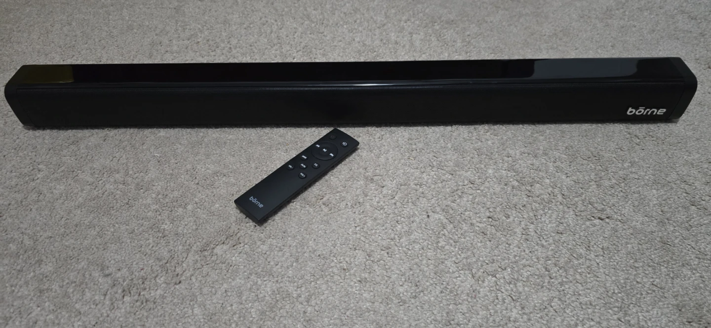Bôme Soundbar with Remote