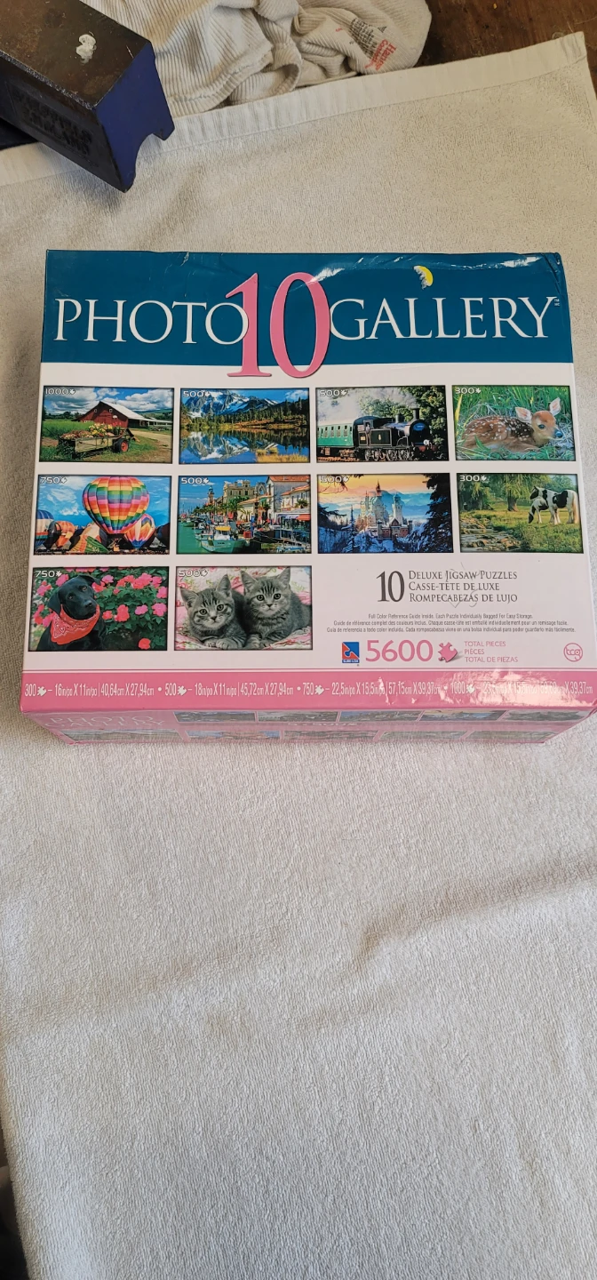 Photo 10 Gallery Deluxe Jigsaw Puzzle