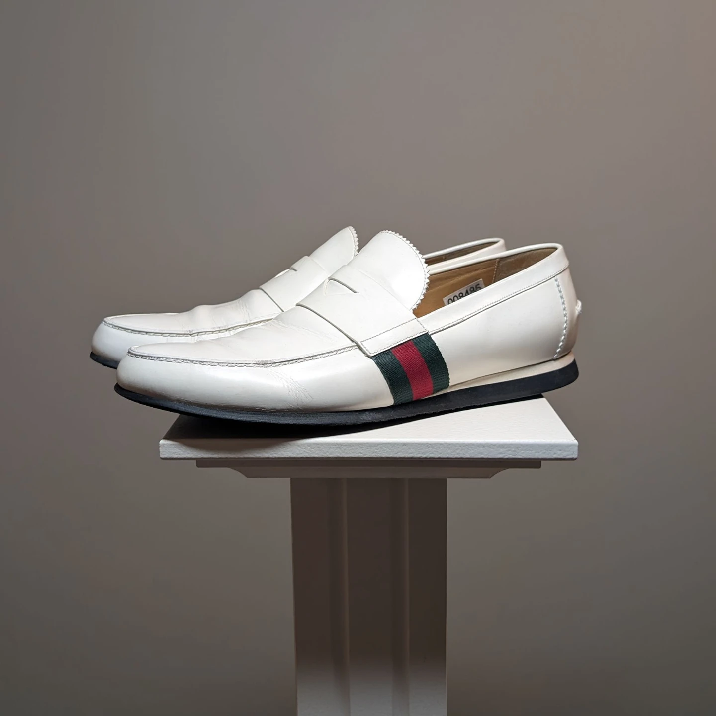 Gucci Shoes - White Leather - Mens Size 13 - photo 2