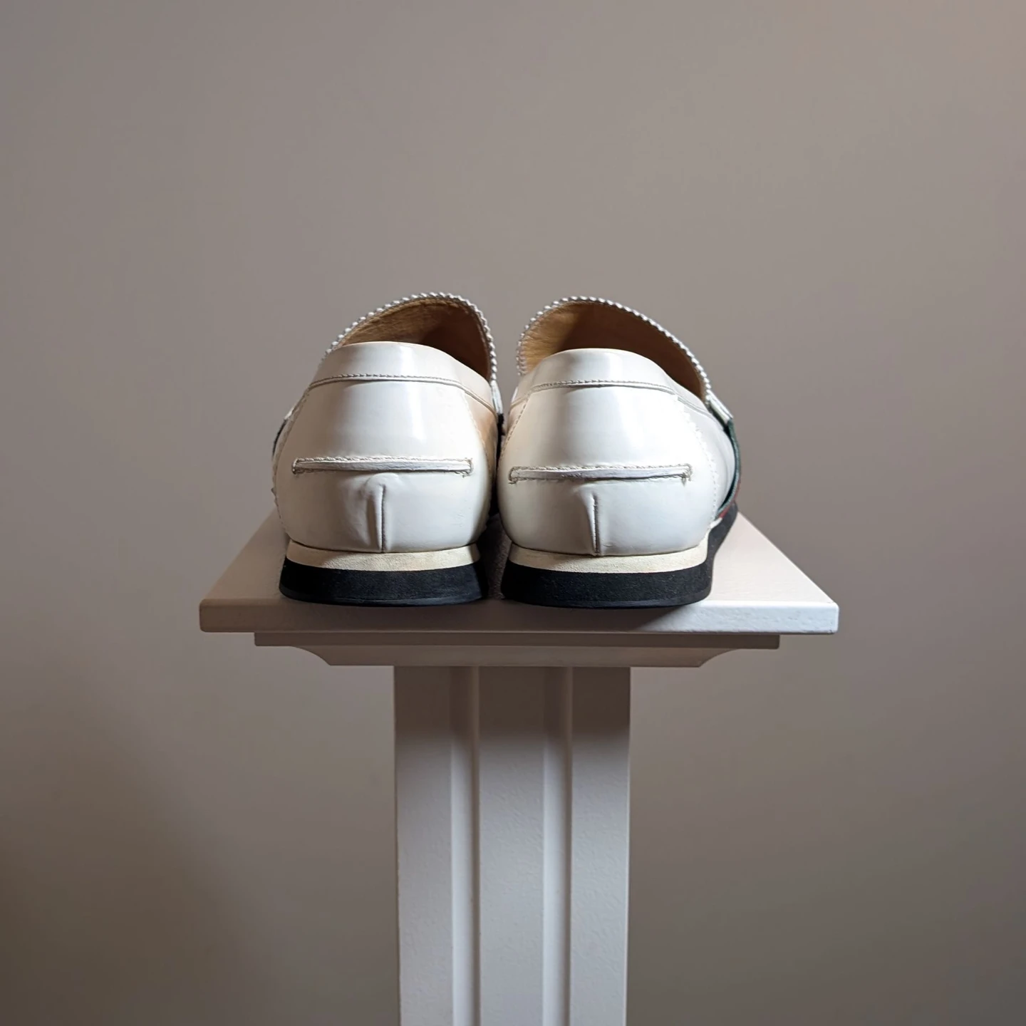 Gucci Shoes - White Leather - Mens Size 13 - photo 4