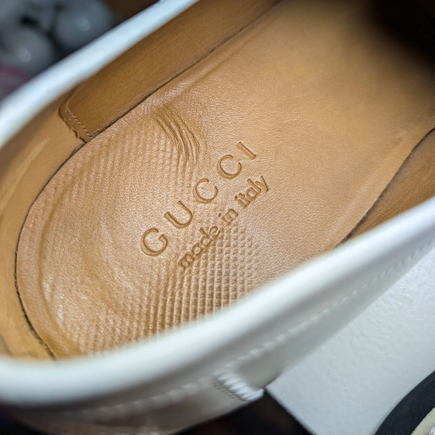 Gucci Shoes - White Leather - Mens Size 13 - photo 5