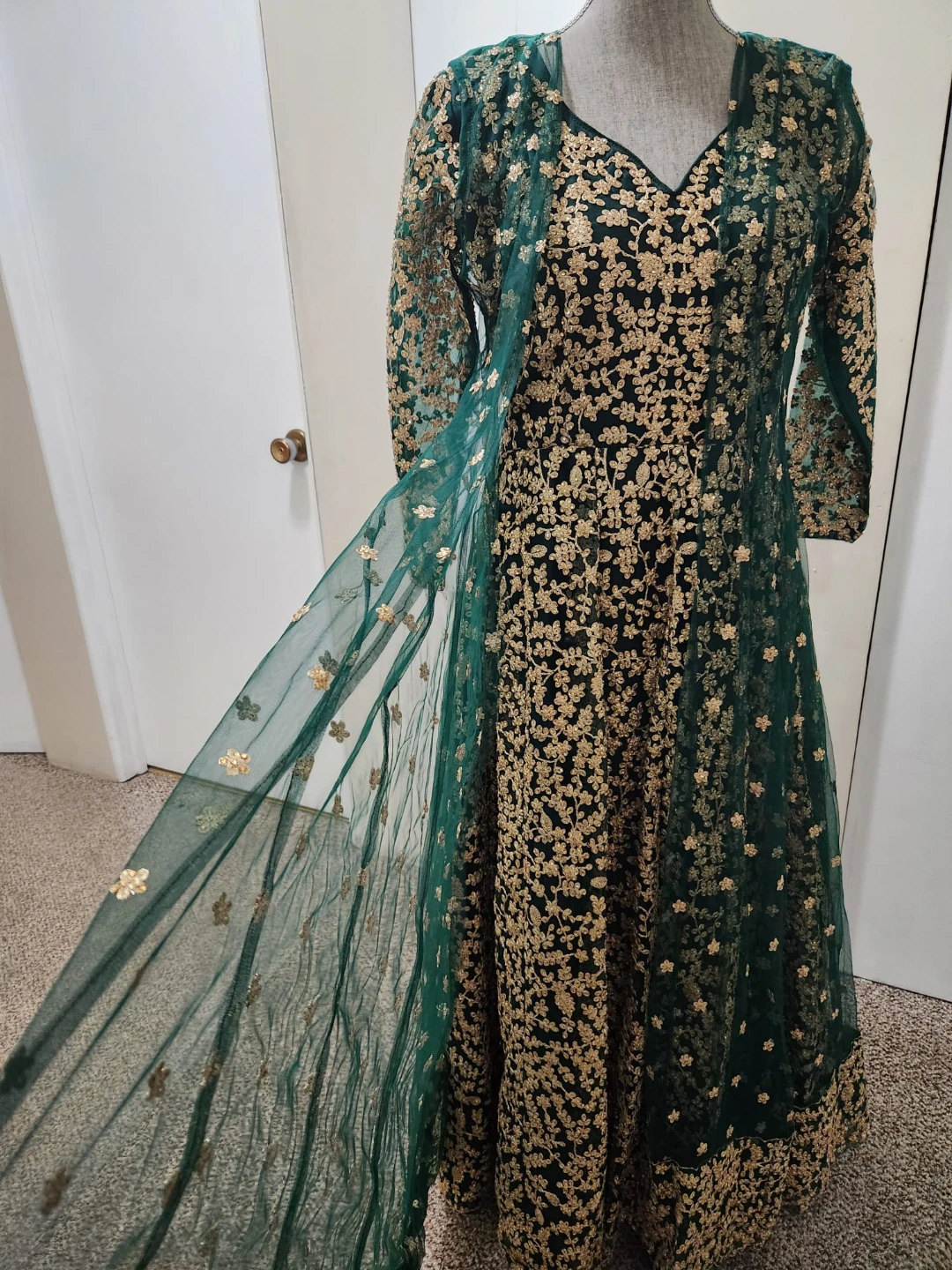 Women's Green Embroidered Anarkali Dress - photo 3