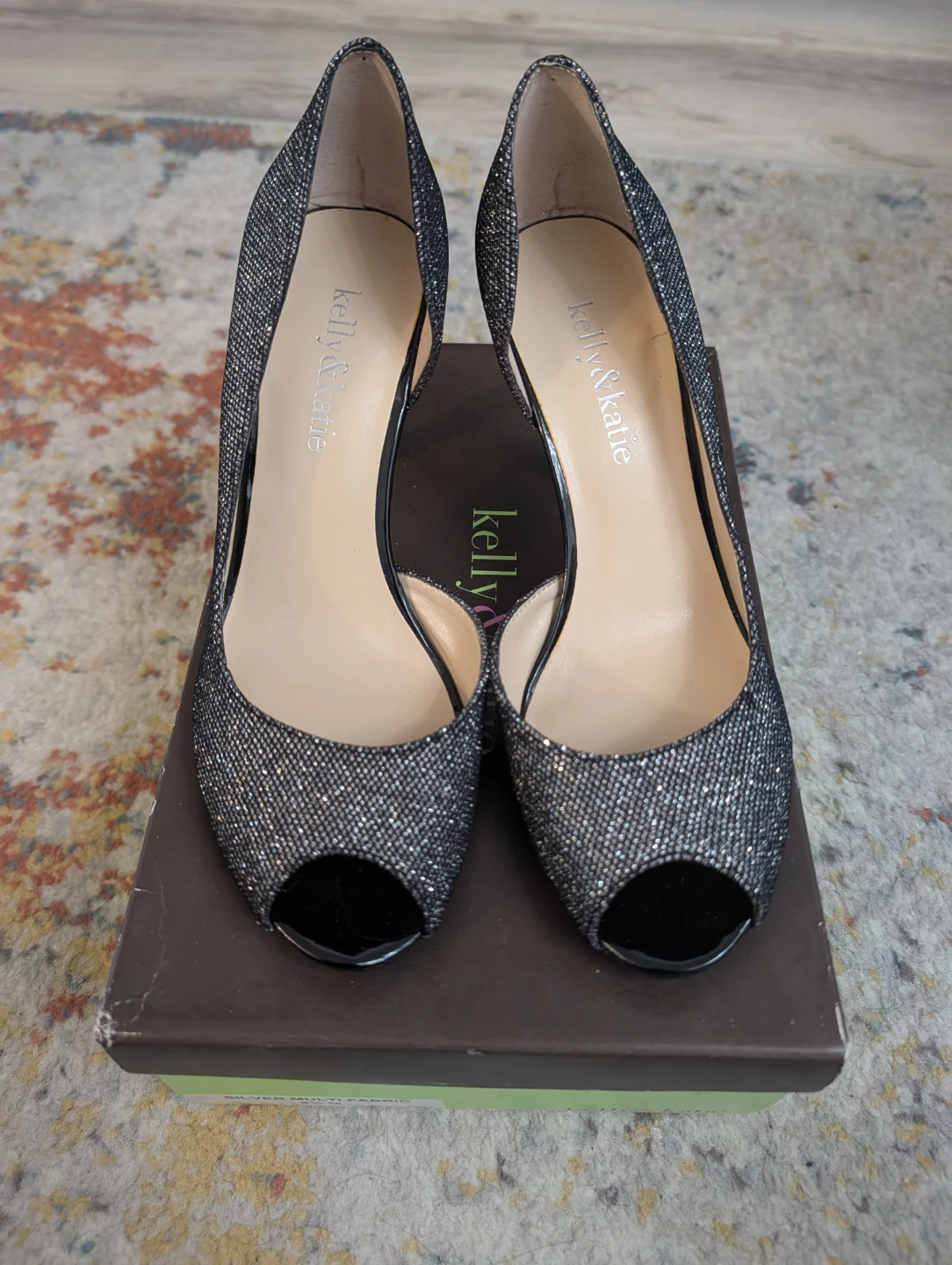 Kelly & Katie Silver Multi Fabric Peep Toe Heels Size 6.5 - photo 3