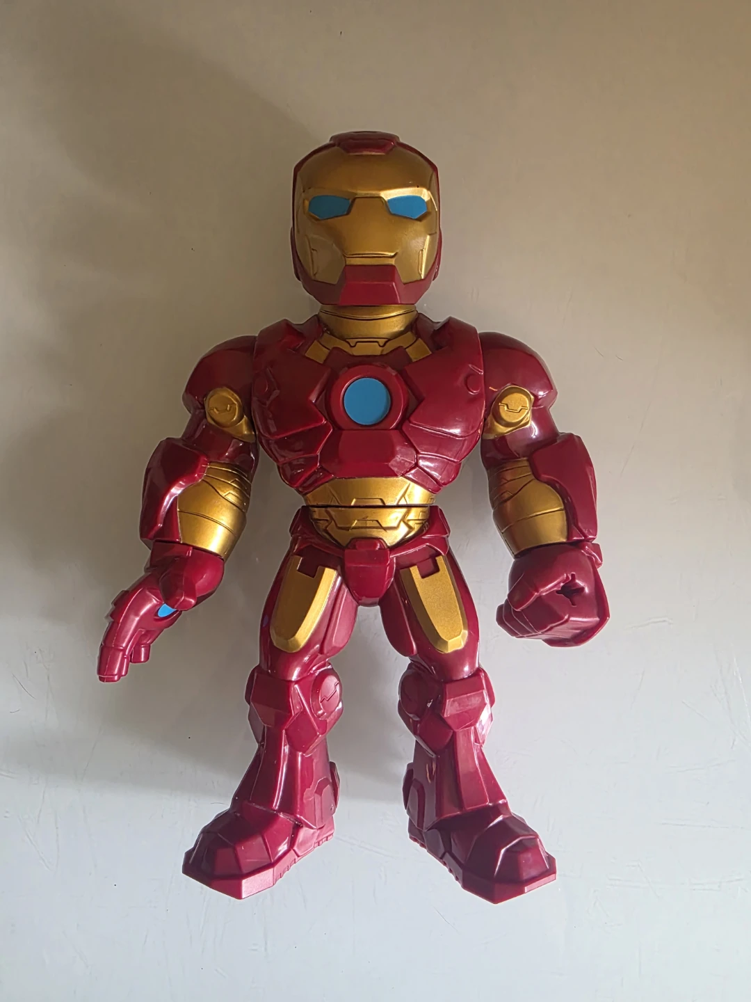 2018 Hasbro Marvel Iron Man Action Figure - 10-Inch Collectible