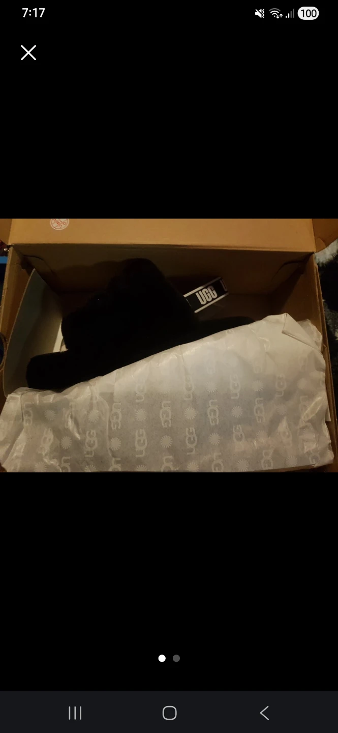 BRAND NEW -UGG Fluff Yeah Slide Sandals Black Size 8