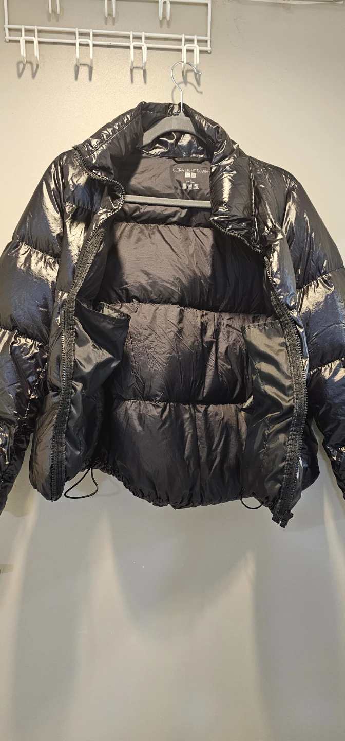 UNIQLO Ultra Light Down Puffer Jacket - Black, Size L - photo 4