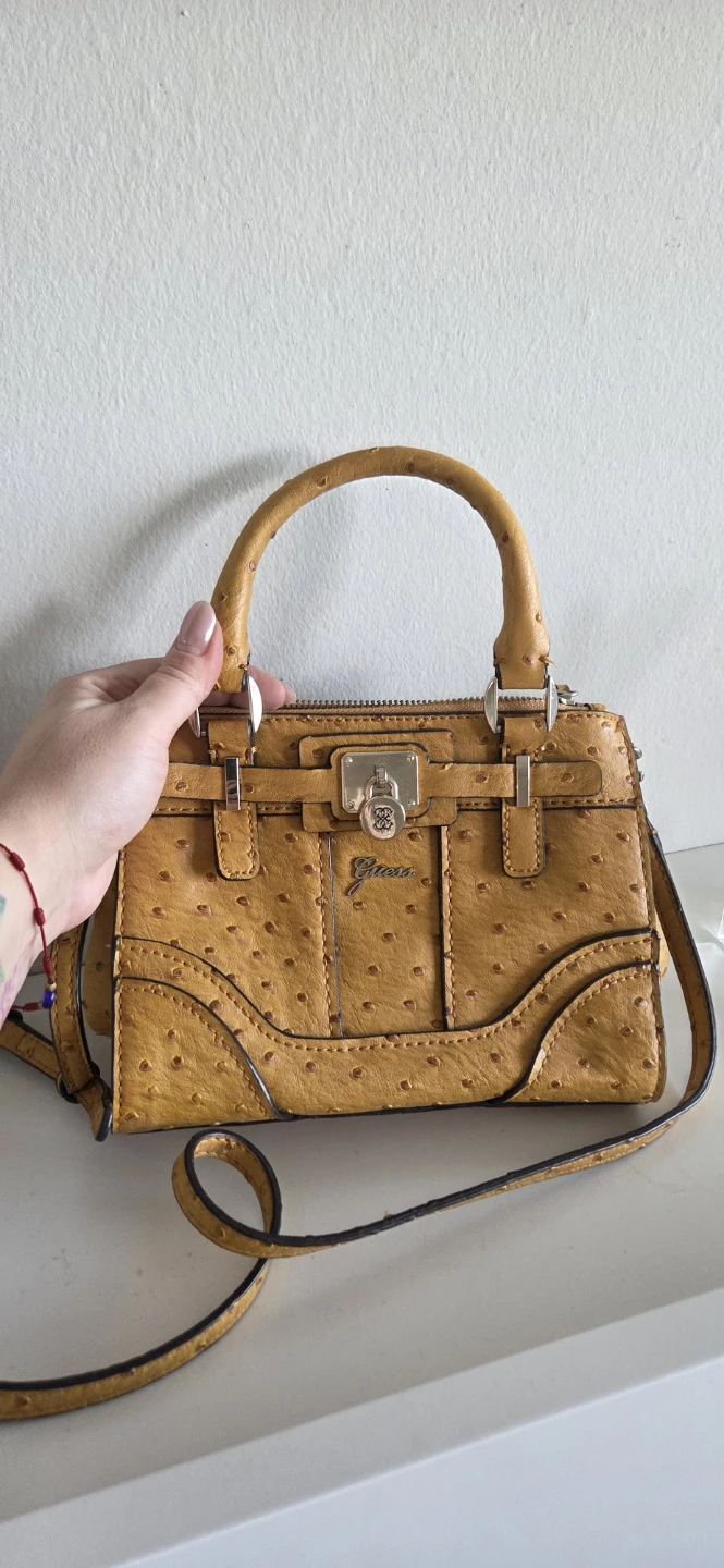Guess yellow ostrich-embossed crossbody bag - photo 2