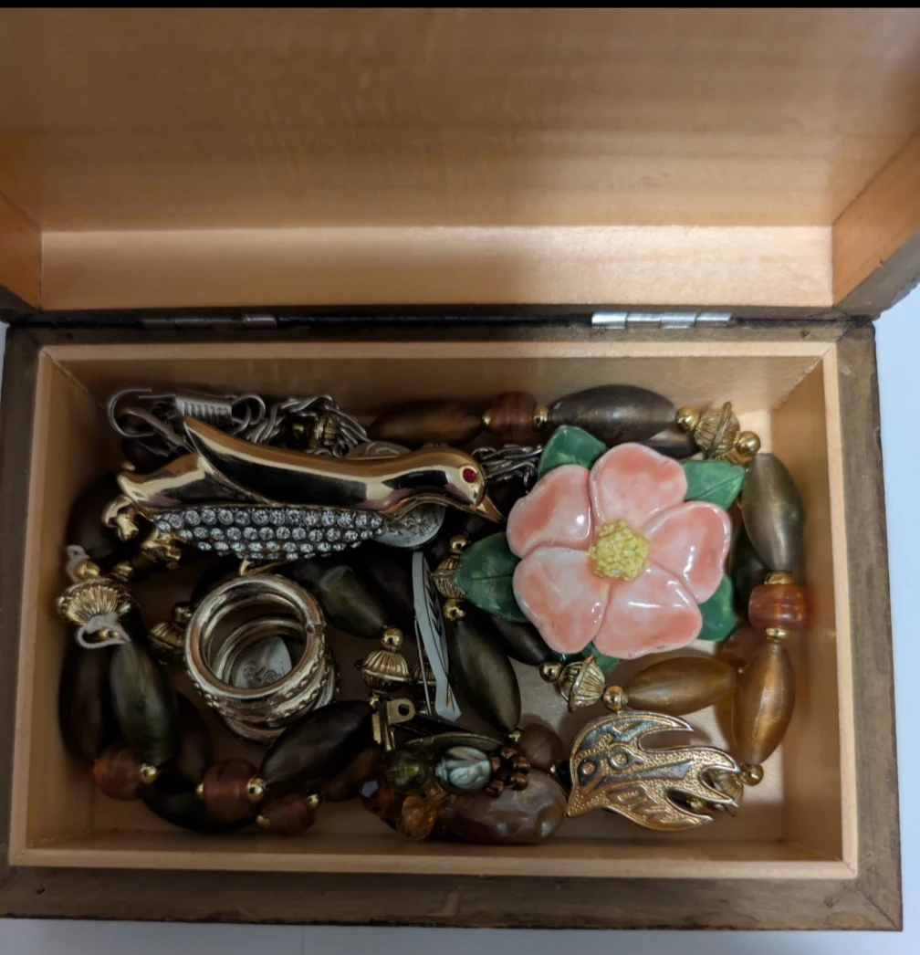 Assorted Costume Jewellery with Wooden Box - photo 2