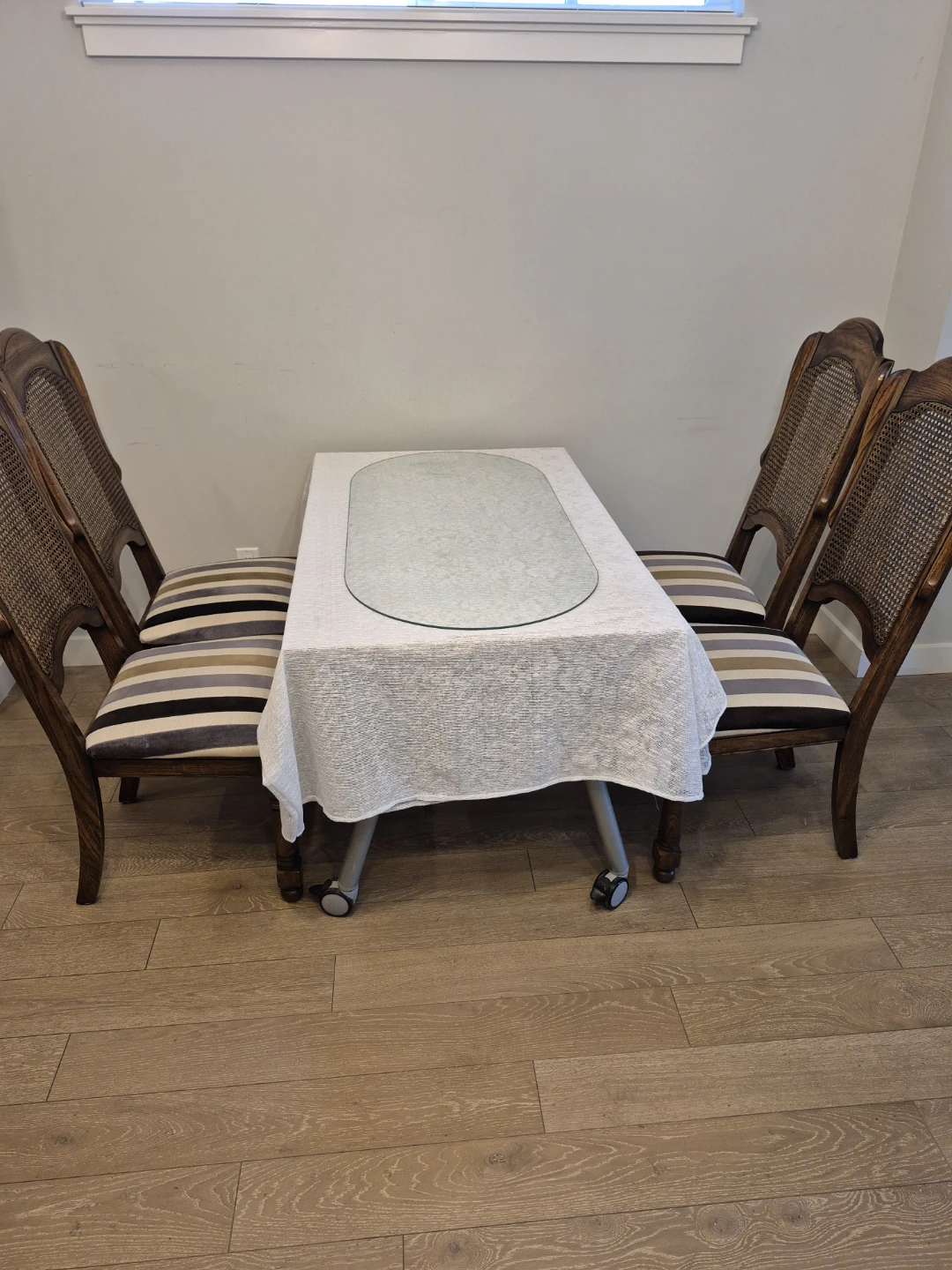 Dining Table with 4 Chairs and Glass Top - photo 2
