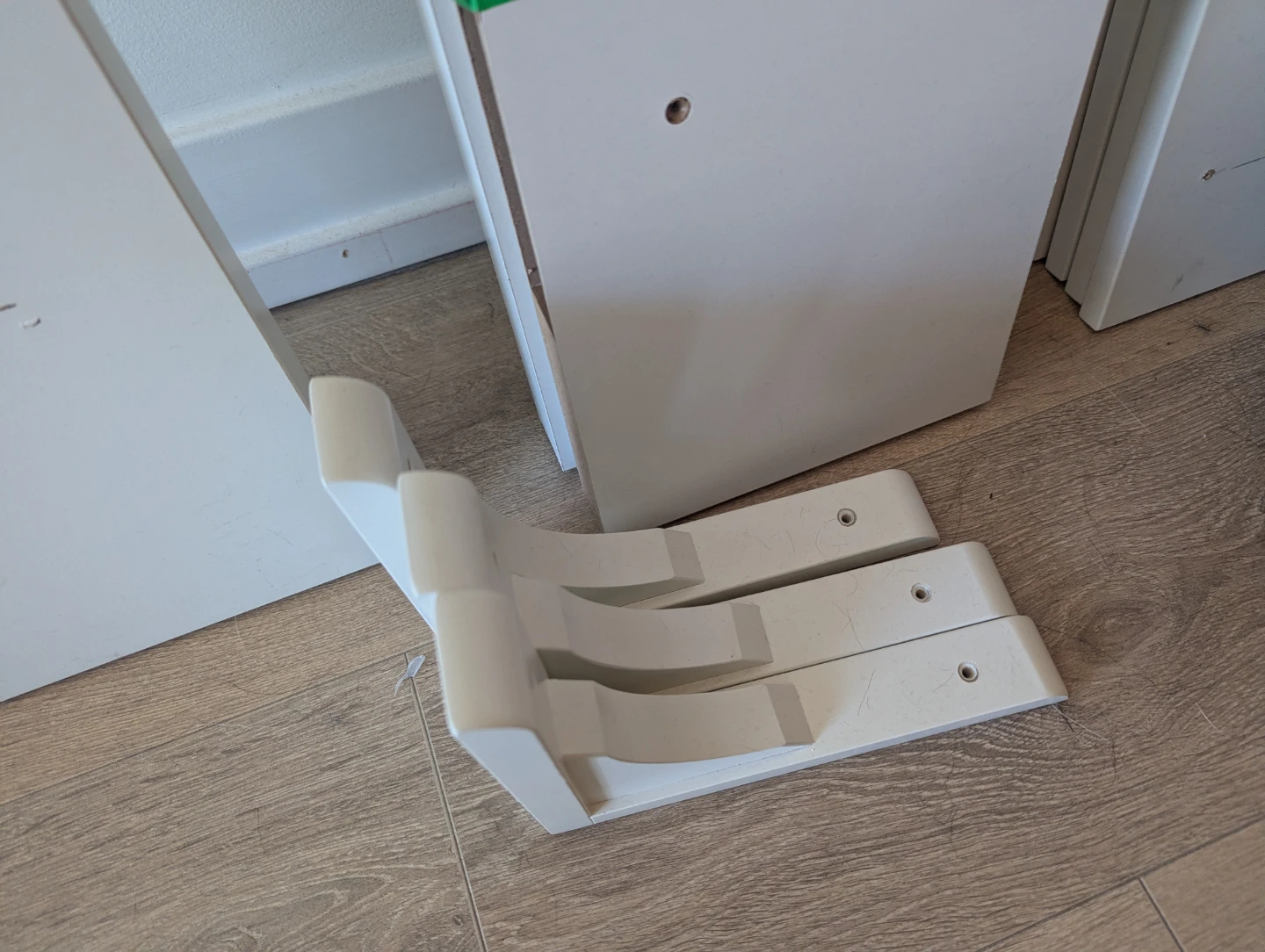 Assorted Ikea shelves and brackets - photo 3