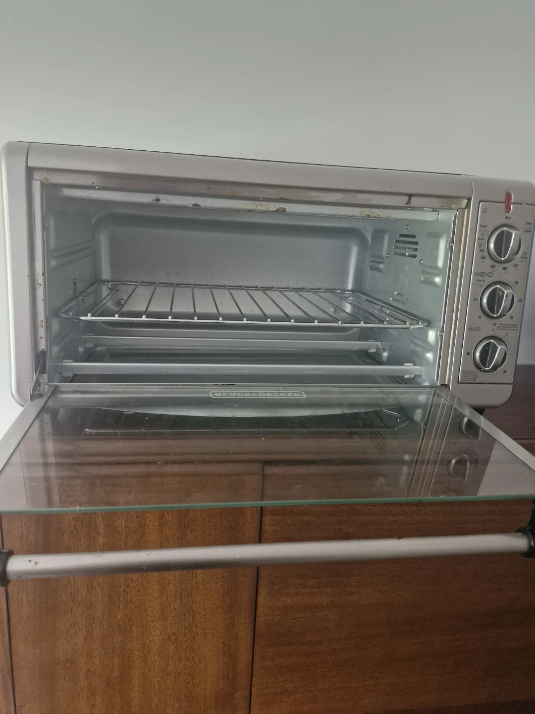 BLACK+DECKER Toaster Oven