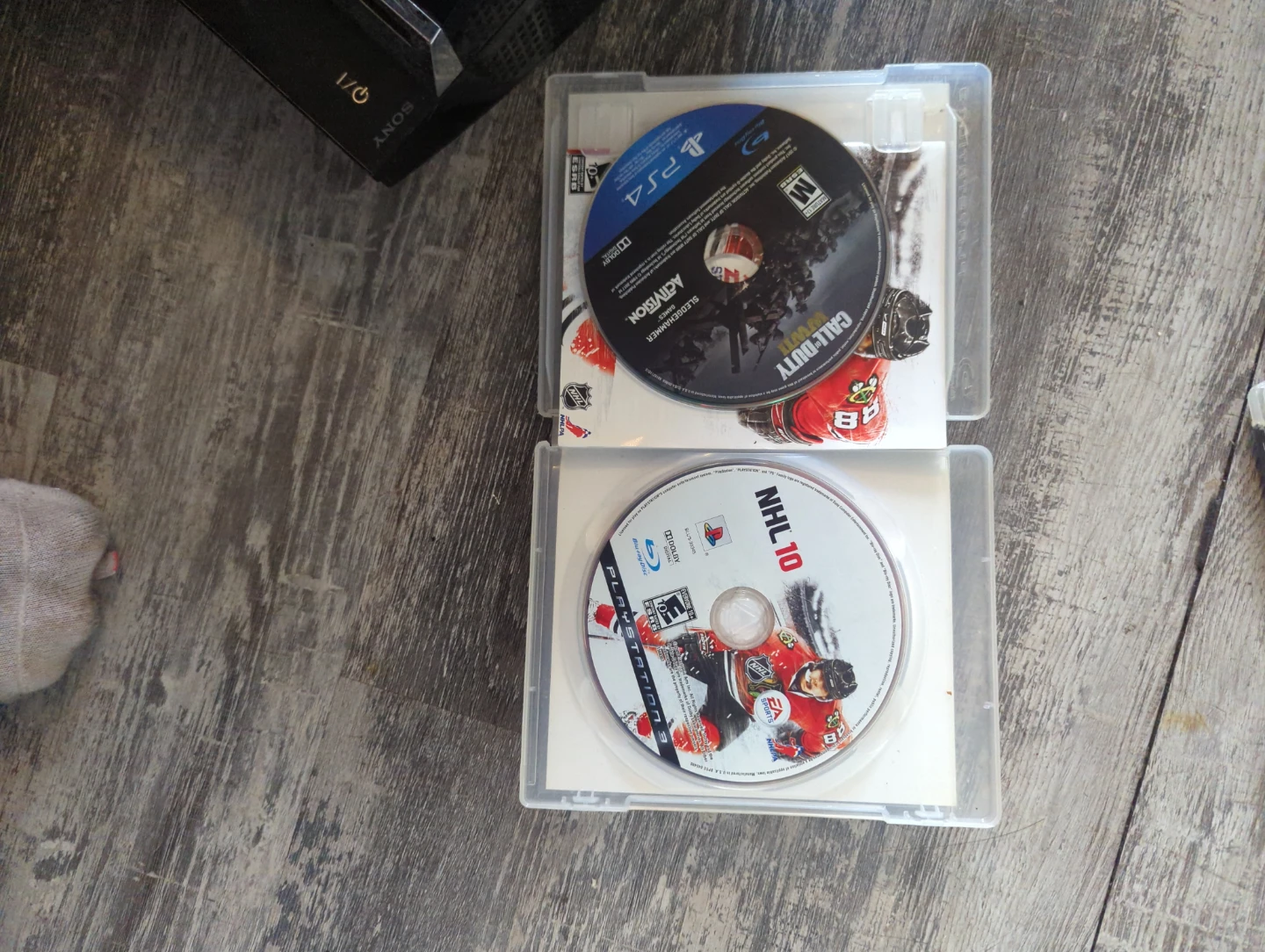 PlayStation 3 NHL 10 Bundle - photo 2