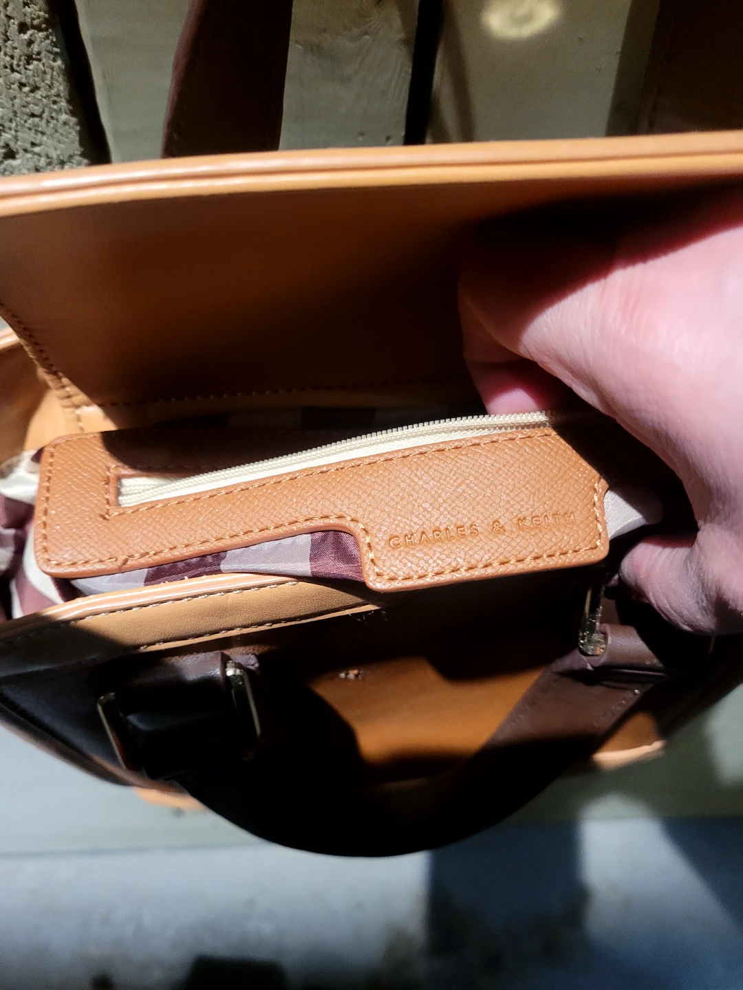 Charles & Keith Brown Tote Bag🥕 - photo 4
