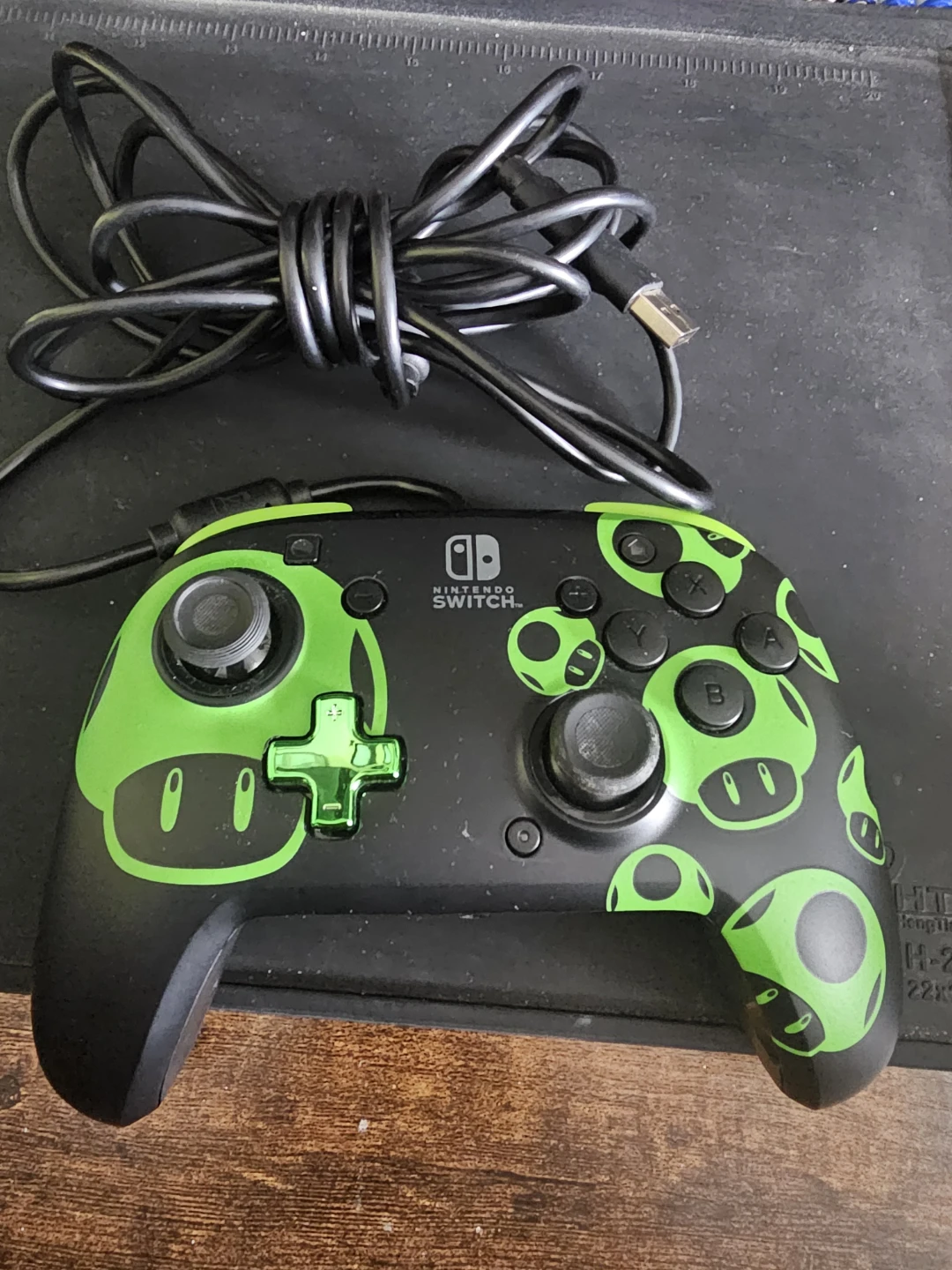 Nintendo Switch Mario Pro Controller Wired