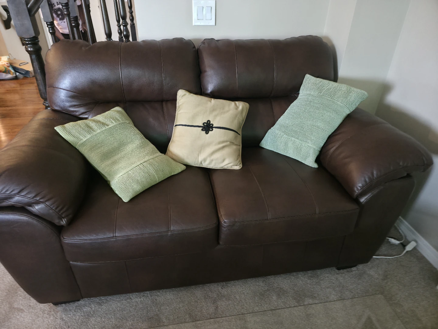 Living room set. ( sofa and dinning set) - photo 3