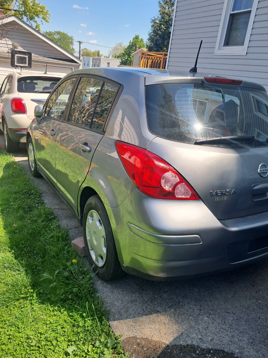 Nissan Versa Hatchback