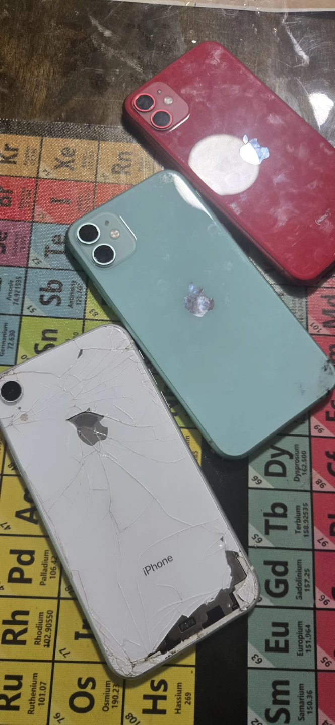 NO SCREENS - Mixed Apple iPhones - For Parts/Repair