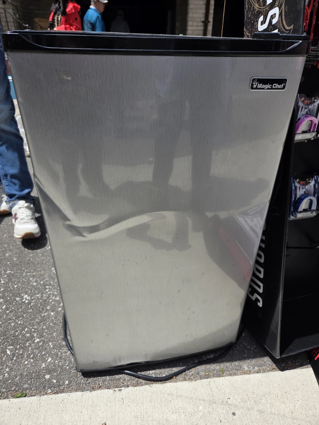 Magic Chef Mini Fridge