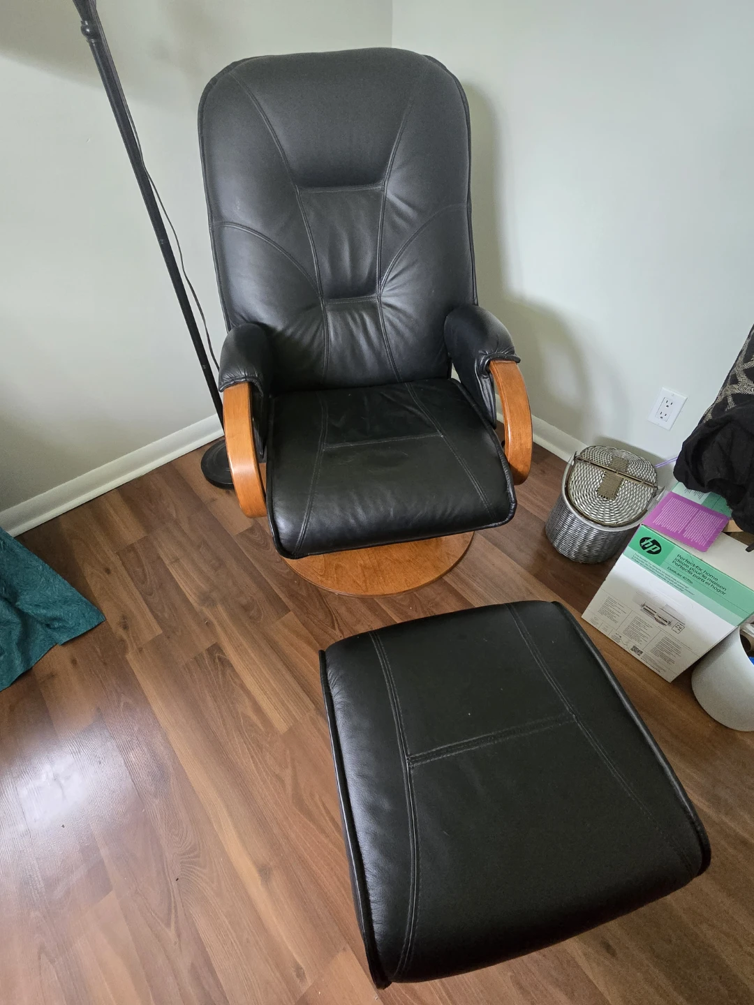 Black Leather Swivel Recliner Chair with Ottoman - photo 2
