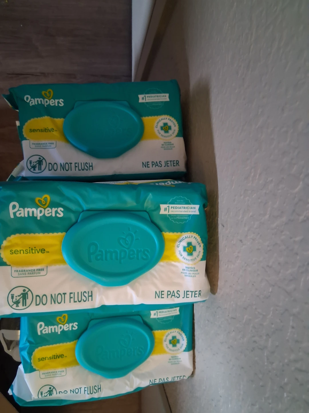 Pampers Wipes - photo 2
