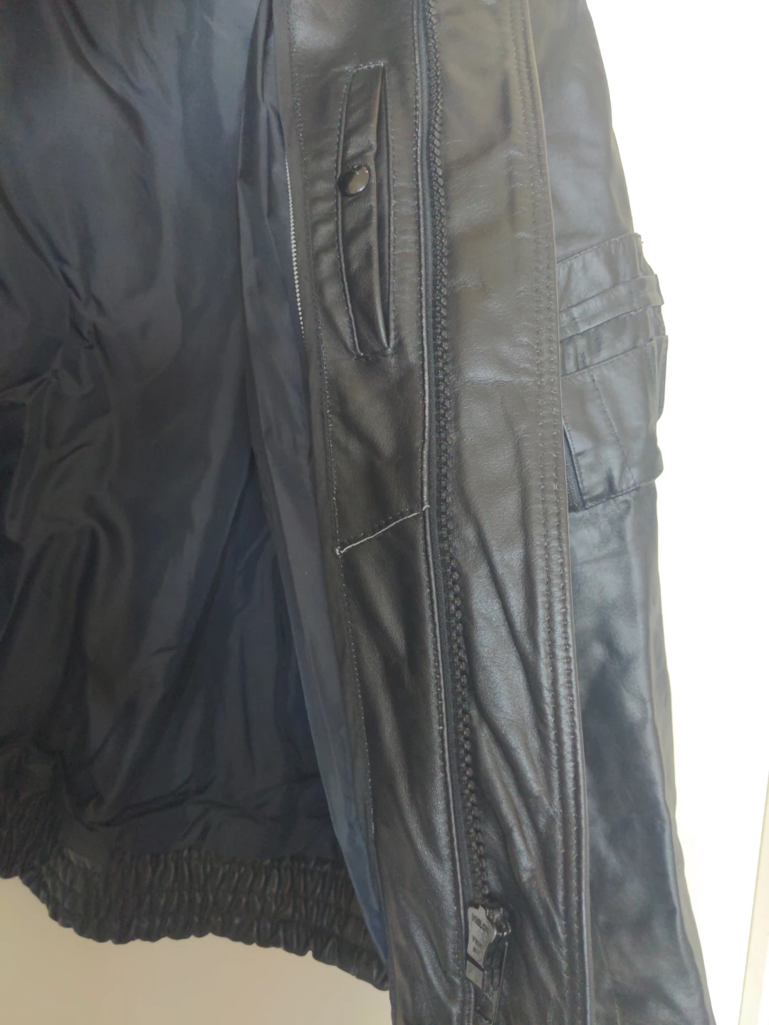 Bristol Black Leather Bomber Jacket - photo 4